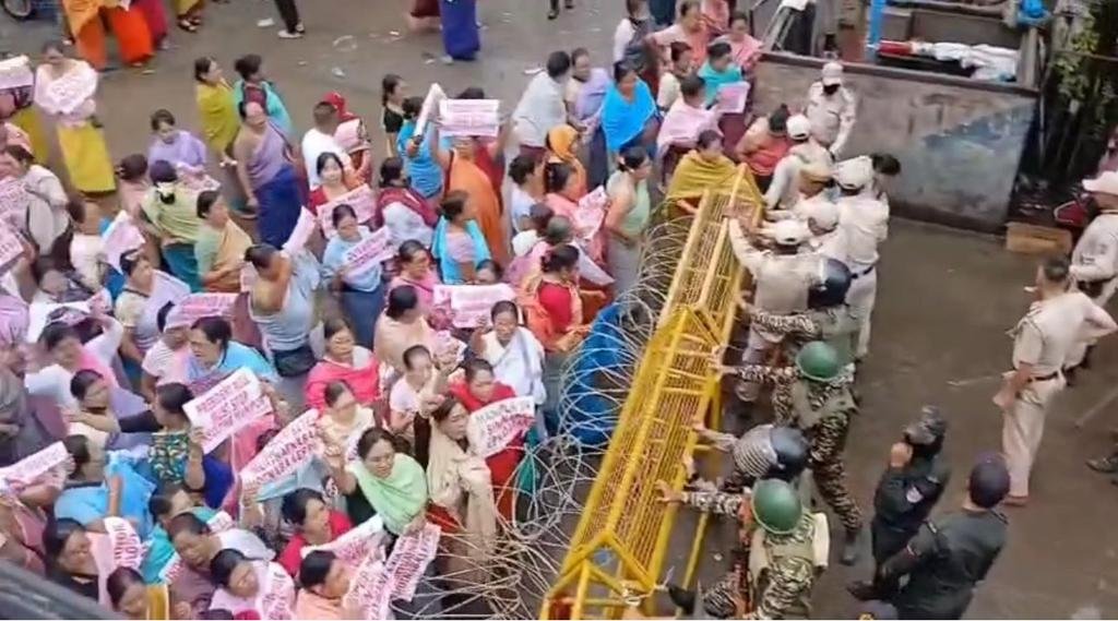 Tensions Escalate in Manipur as Demonstrators Prevented from Reaching Governor's Residence